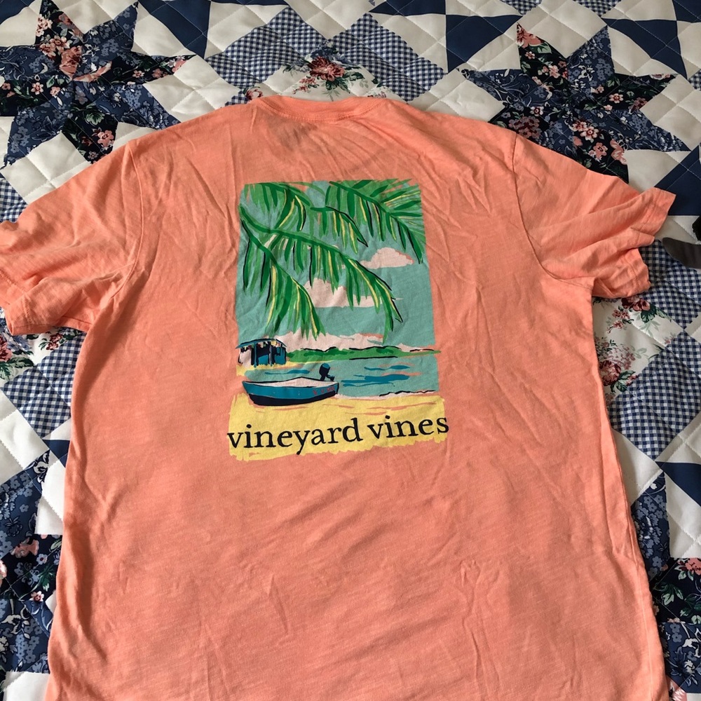 Vineyard vines tshirt